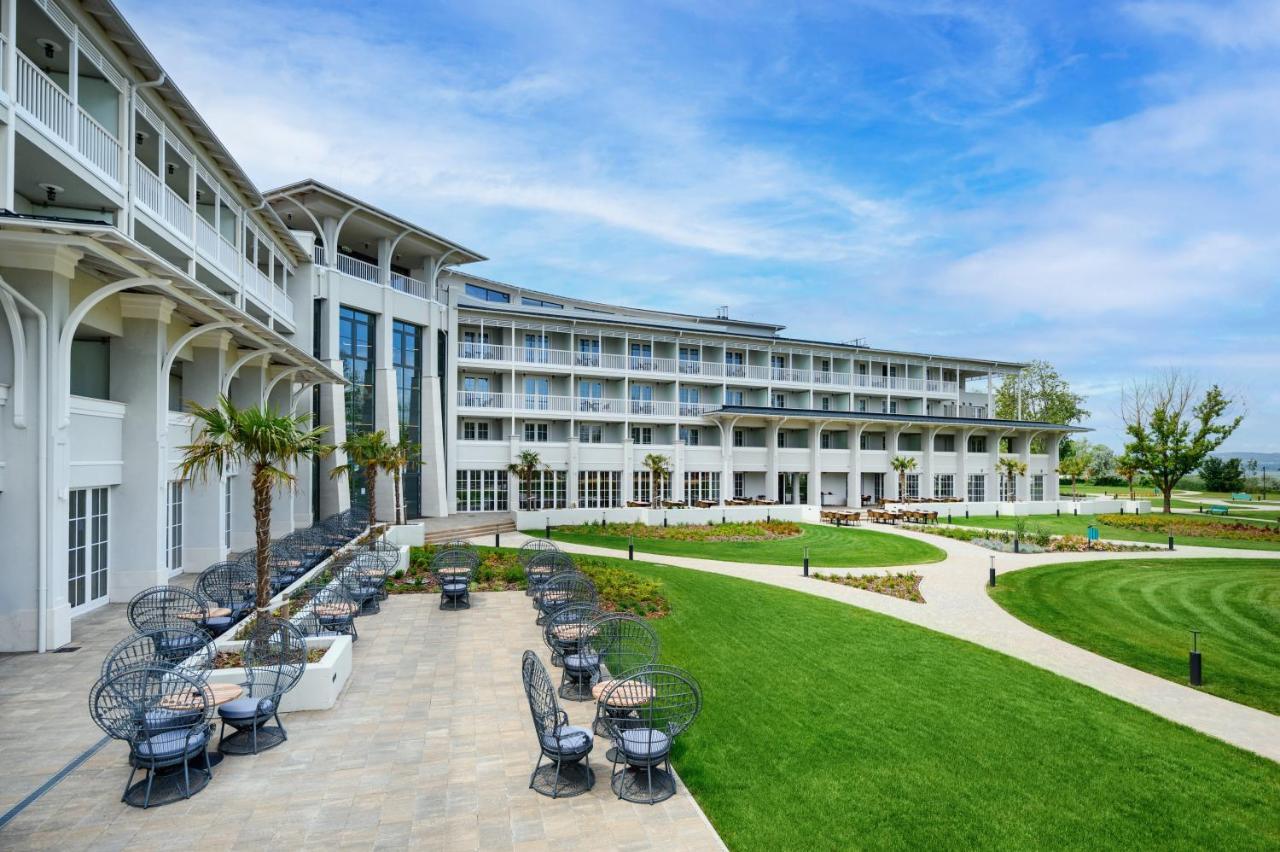 Moevenpick Balaland Resort Lake Balaton Szántód Esterno foto