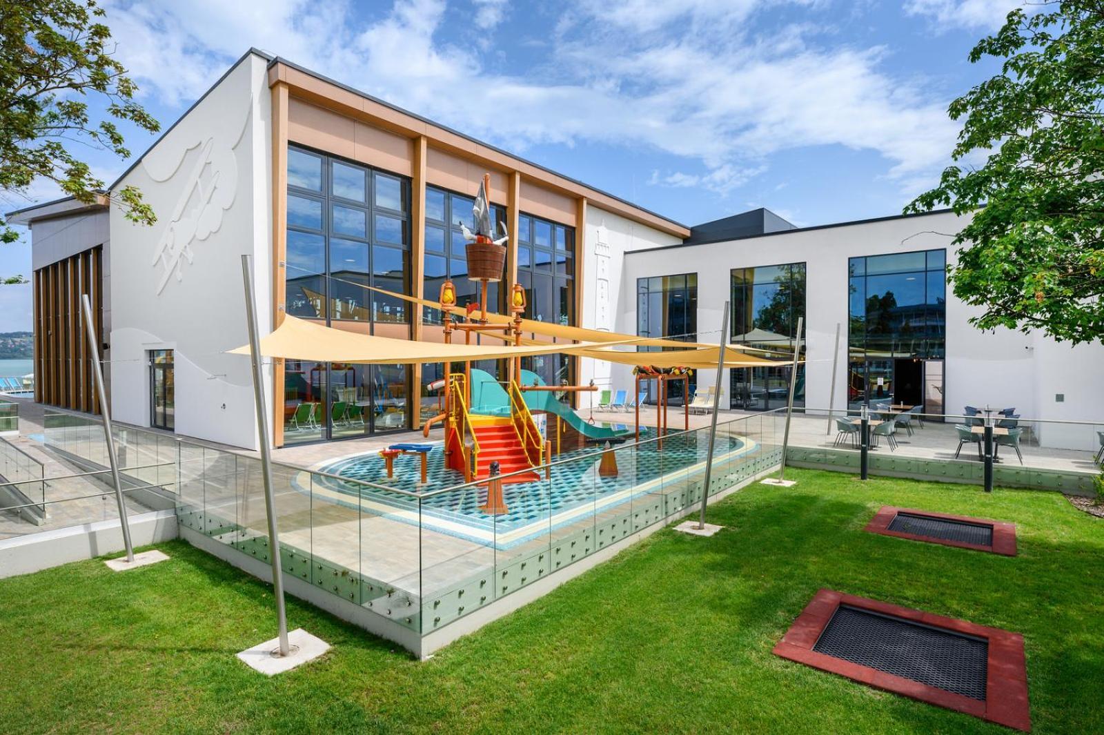 Moevenpick Balaland Resort Lake Balaton Szántód Esterno foto