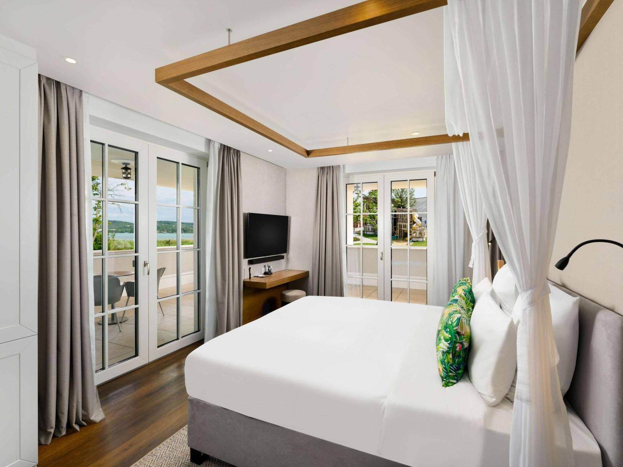 Moevenpick Balaland Resort Lake Balaton Szántód Esterno foto